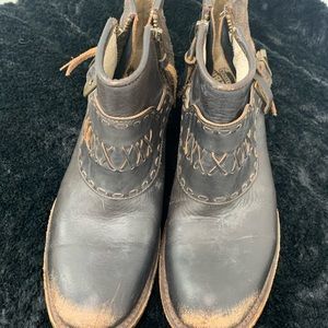 Freebird size 7